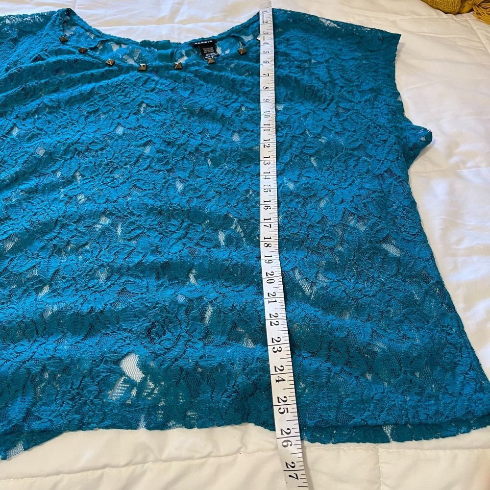 Torrid blouse womens teal color, all lace, size 2(SALE) - Picture 5 of 11